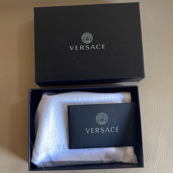 NWT NIB VERSACE MEDUSA BIFOLD WALLET BLUE CALF LEATHER W AUTHENTICATION CARD - Picture 13 of 14